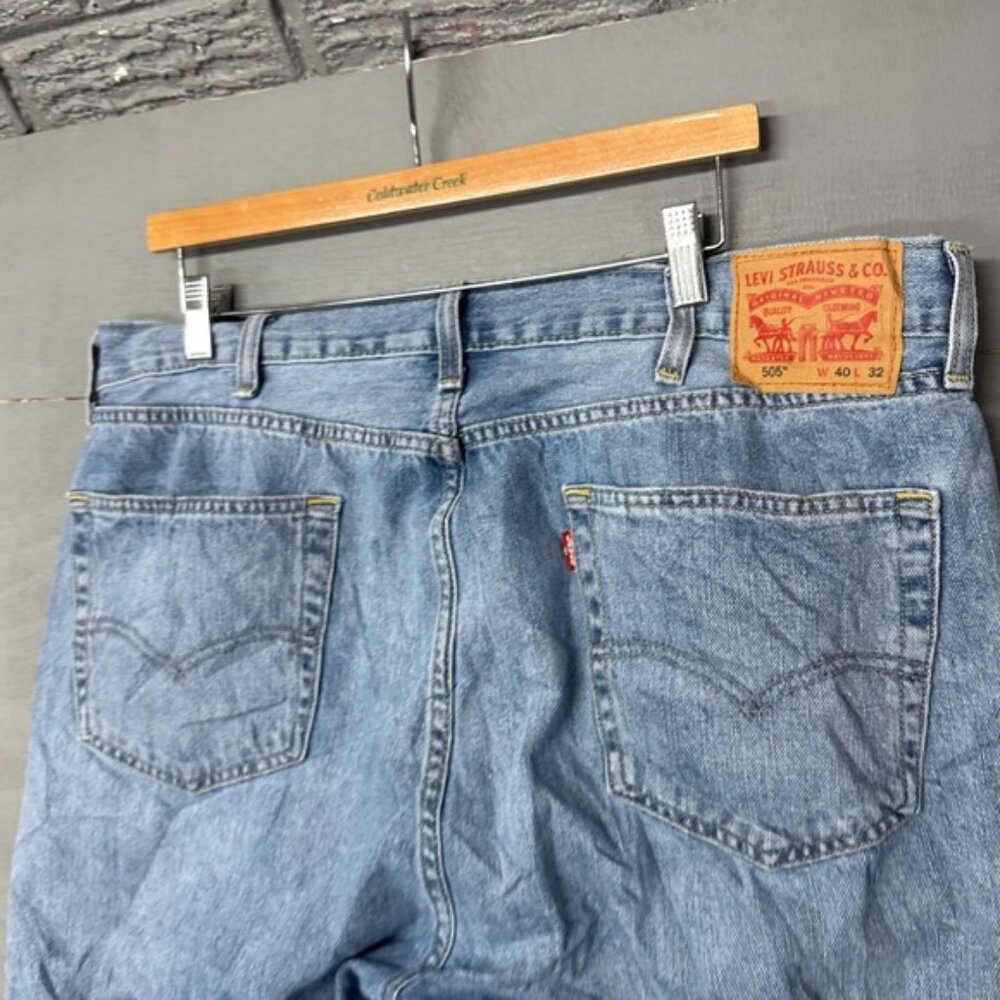 Levi's 505 Regular Fit Straight Leg Jeans Mens 40x32 Light Wash Blue Denim